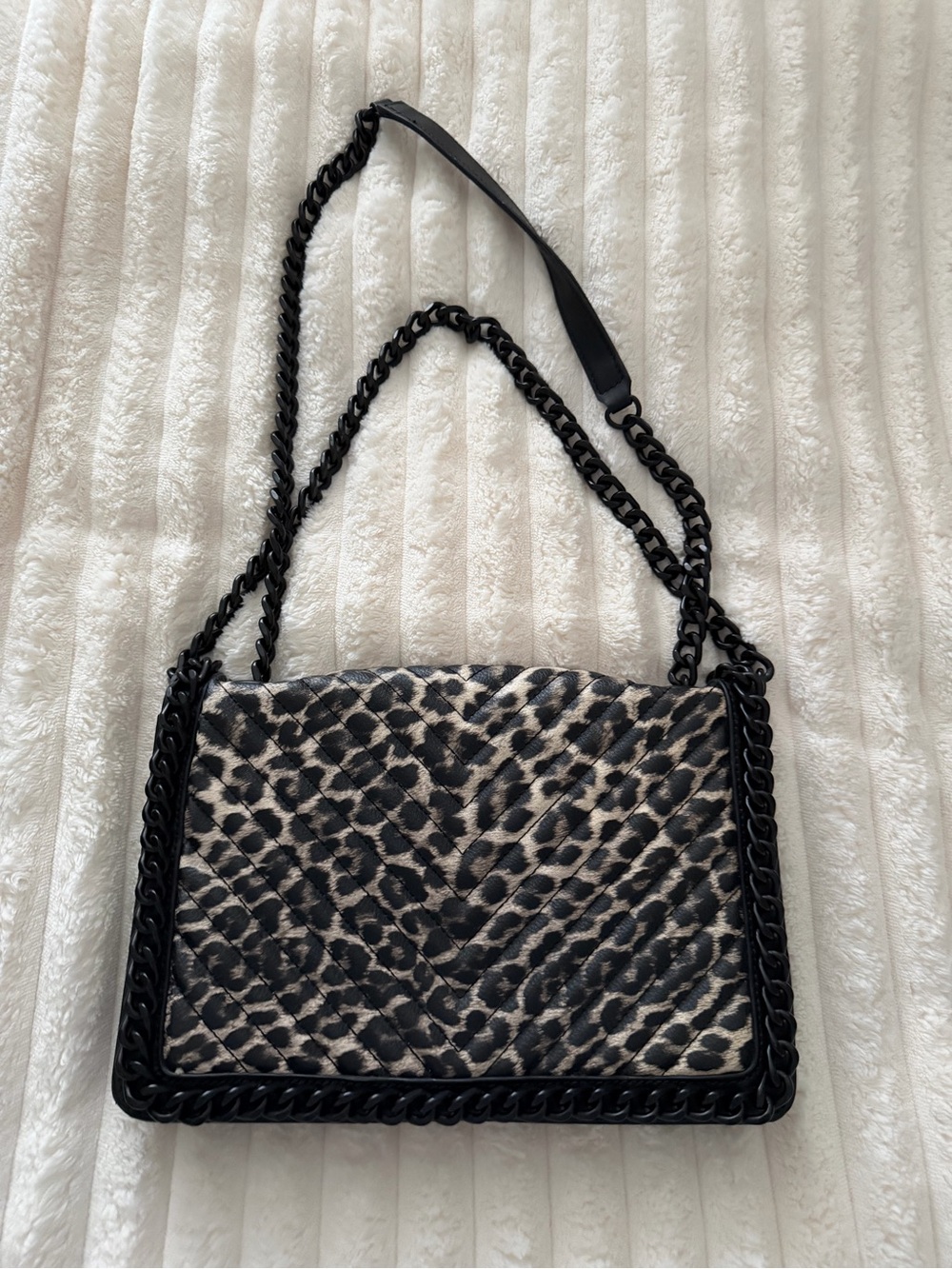 Steve Madden Black and Cream Leopard-Print Chain Shoulder Bag